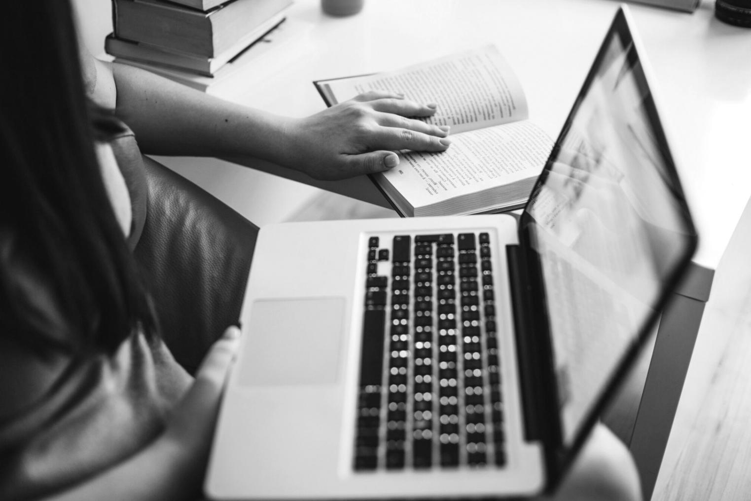 Análisis detallado de datos financieros y métricas presupuestarias